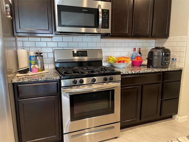 Foto del edificio - 29703 Breakwater Dr