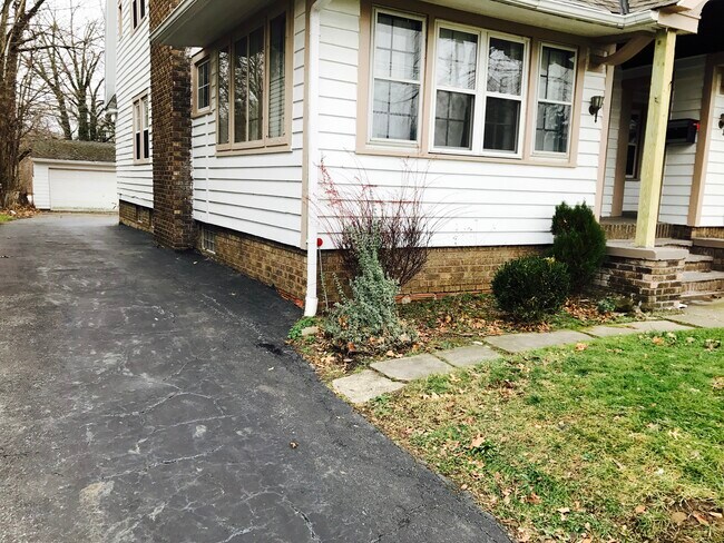 Foto del edificio - 1756 Lee Rd