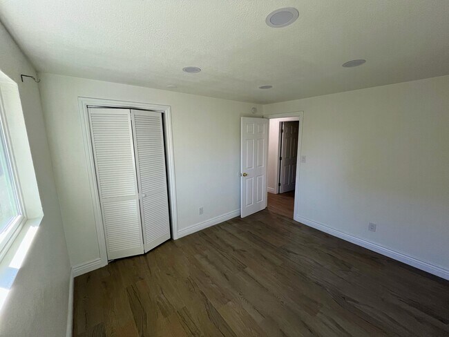 Building Photo - 12181 Mt Anderson St