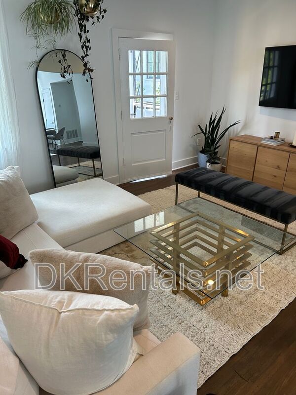 Foto del edificio - 128 Peachtree Memorial Dr NW