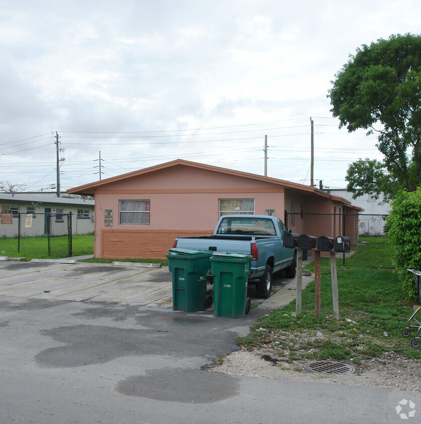 Foto del edificio - 721 NW 4th Ave
