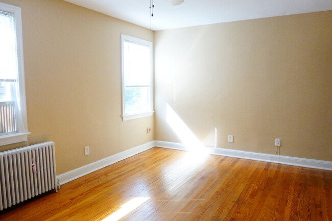 Foto del edificio - 8405 Greenwood Ave