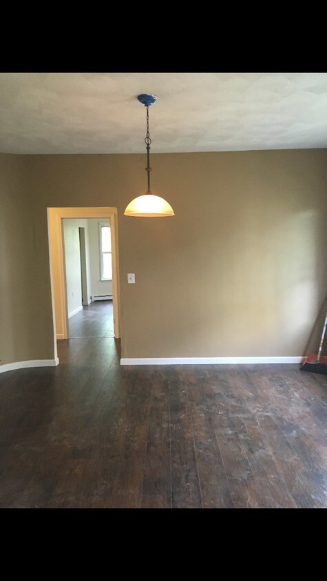 Primary Photo - 420 Medford St