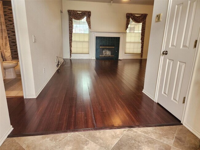 Building Photo - 3204 Dove Crossing Dr