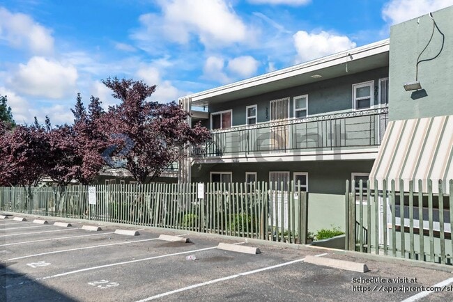 Building Photo - 24035 2nd St