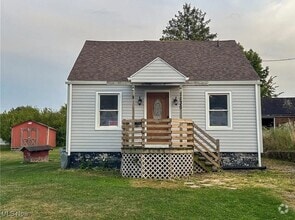 Building Photo - 7836 Oak St
