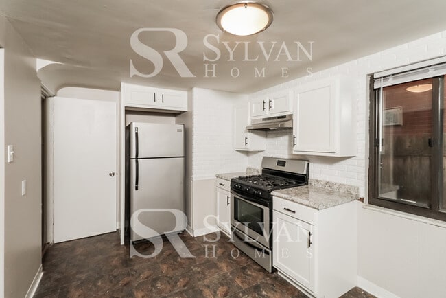 Building Photo - Come view this charming home