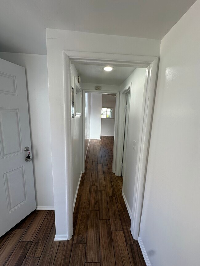 Foto del edificio - 4021 1/2 Walnut Grove Ave