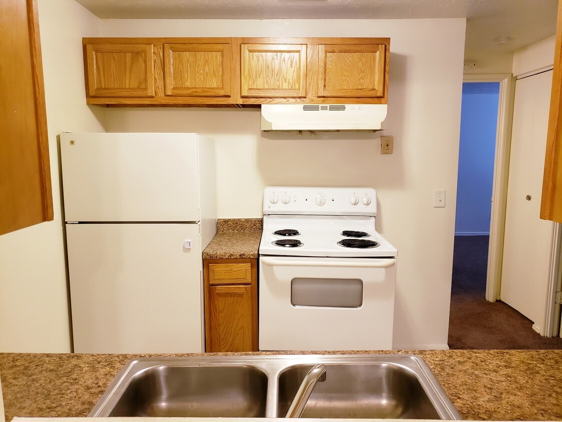 Primary Photo - 4431 Eighth St W