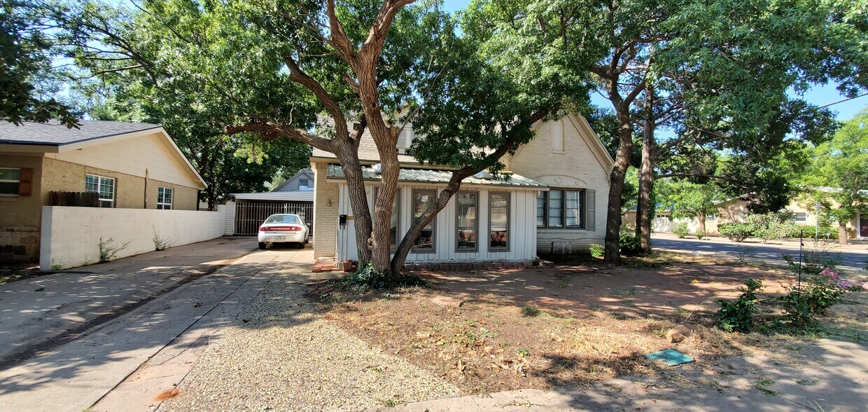 2629 20th St, Lubbock, TX 79410 House for Rent in Lubbock, TX