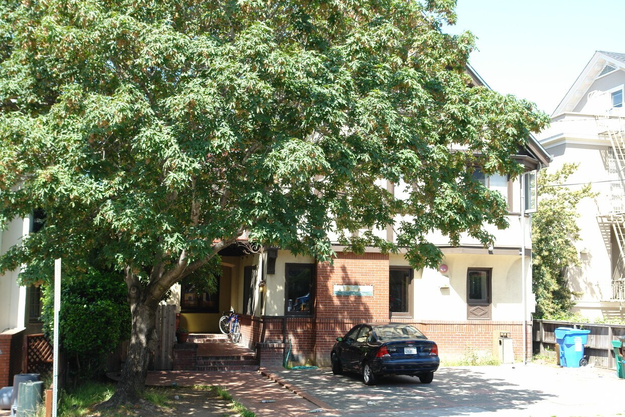 Building Photo - Casa Joaquin Murrieta