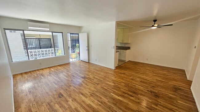 Foto del edificio - 618 Hayworth Ave