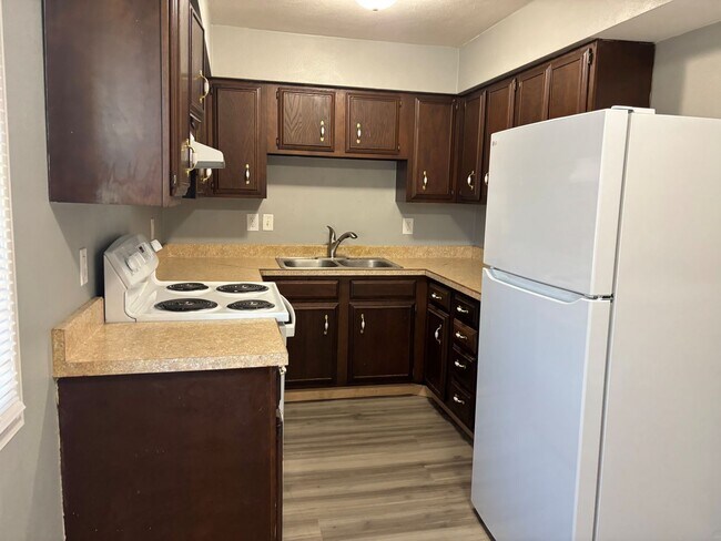 Foto del edificio - 3 bedroom, 2 bath home in Waterloo