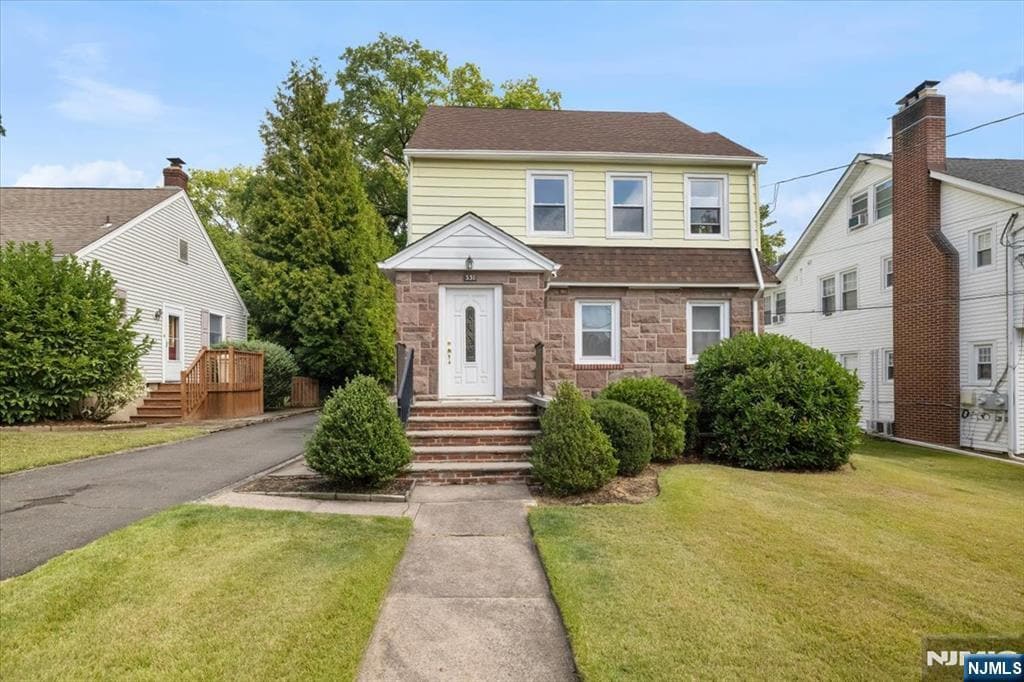 Primary Photo - 331 Gilbert St