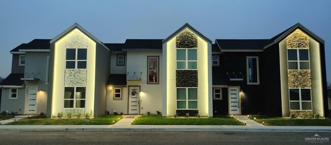 Foto del edificio - 5308 N Crown Point