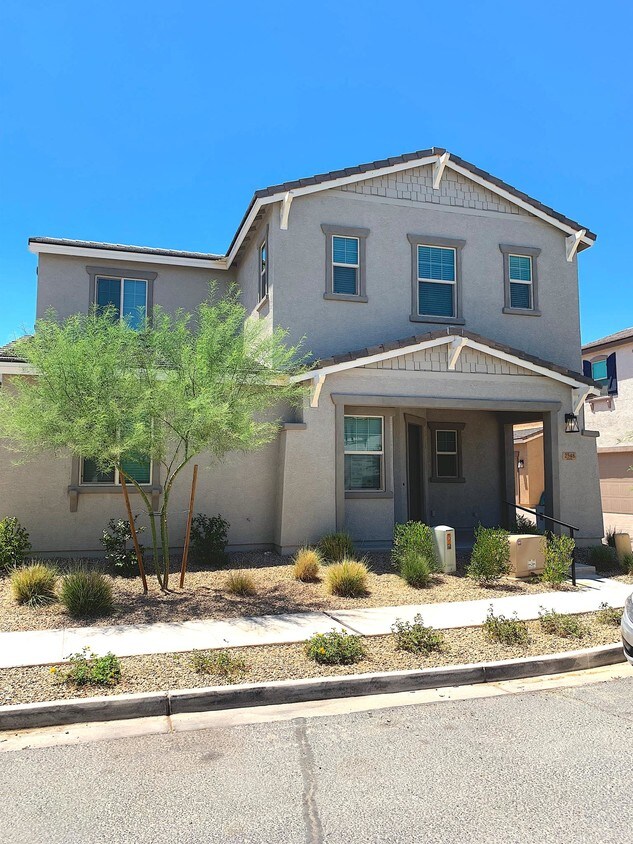 Beautiful in Rio Paseo - 2548 N 149th Ave (Goodyear, AZ)