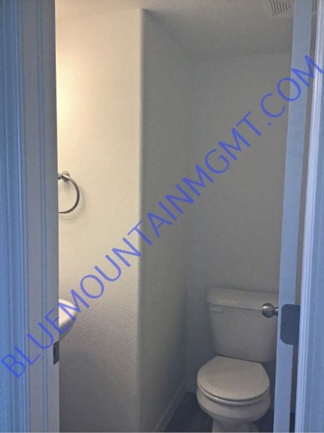 Building Photo - 3 br, 2.5 bath House - 728 Endeavor Way