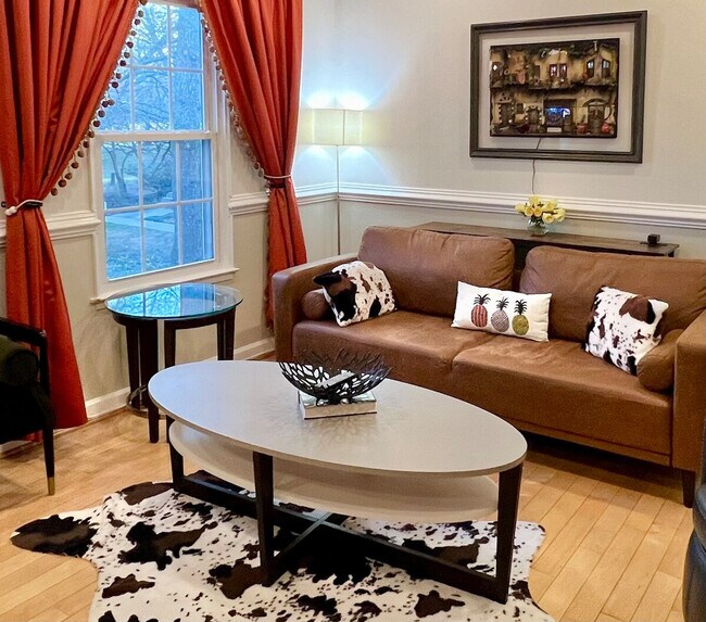 Building Photo - 2304 Hunters Woods Plaza