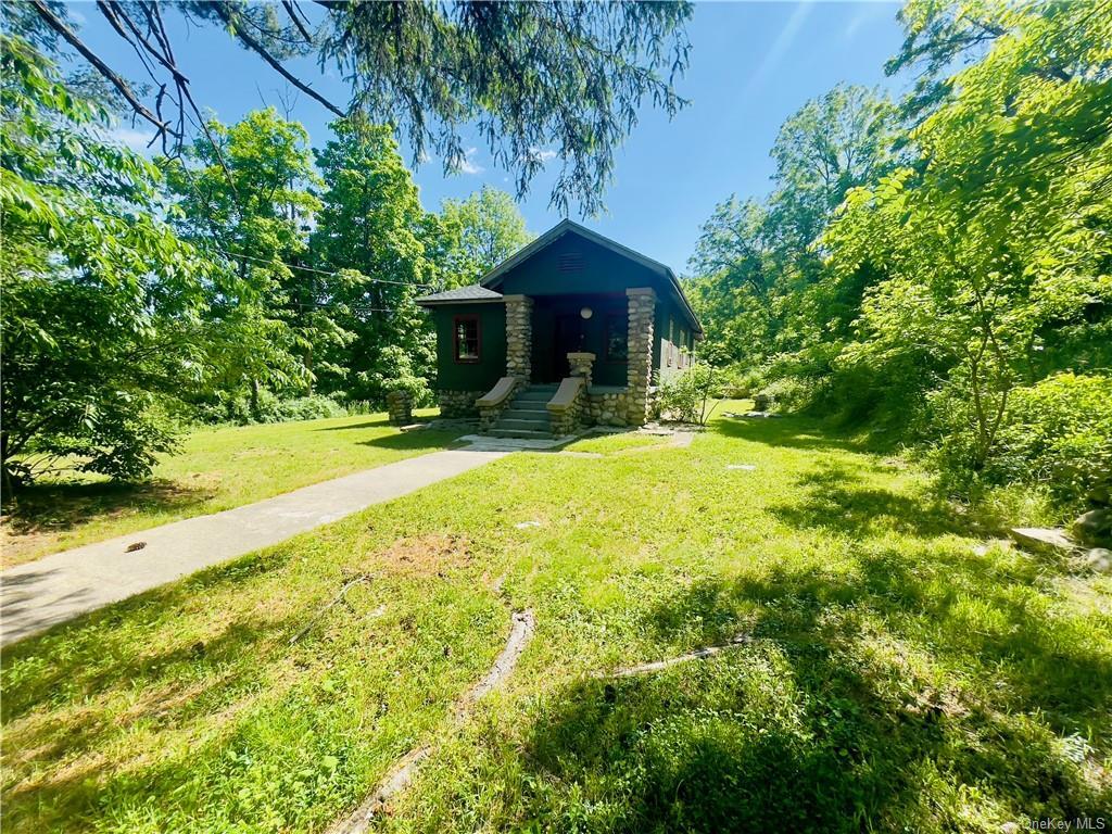 4 Old Turnpike Rd, Bloomingburg, NY 12721 House Rental in