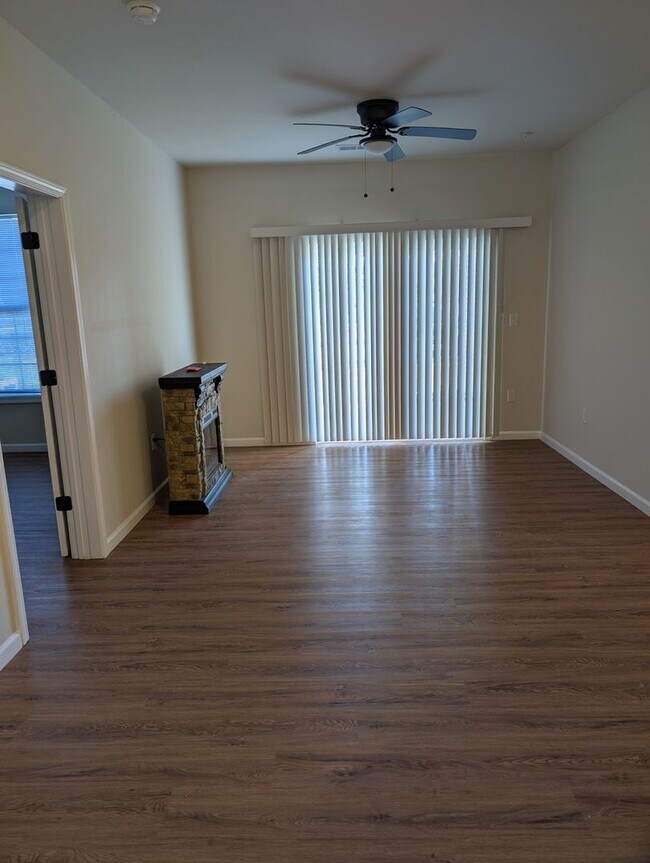 Foto del edificio - 117 Harmony Mdws Ct