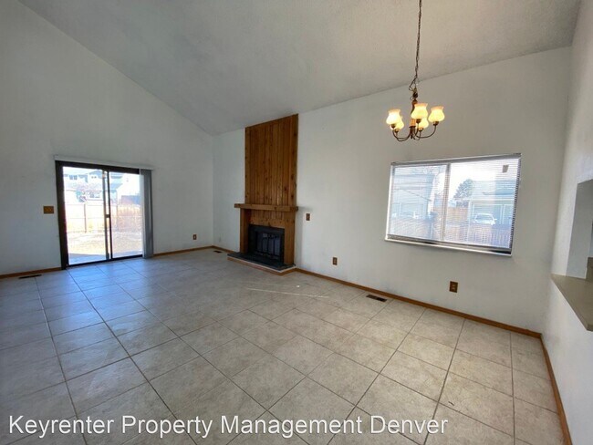 Building Photo - 2 br, 2 bath House - 12722 Bellaire St