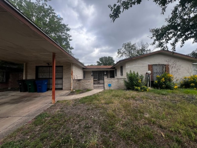Building Photo - 7619 Westfield