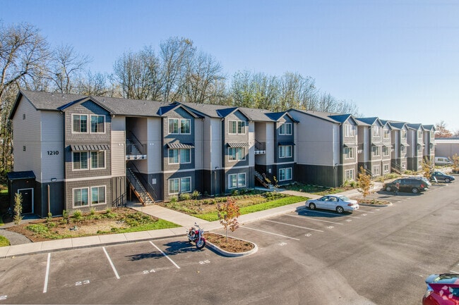 Exterior - Meadow Brook Villas I