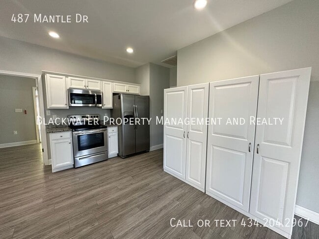 Building Photo - 487 Mantle Dr