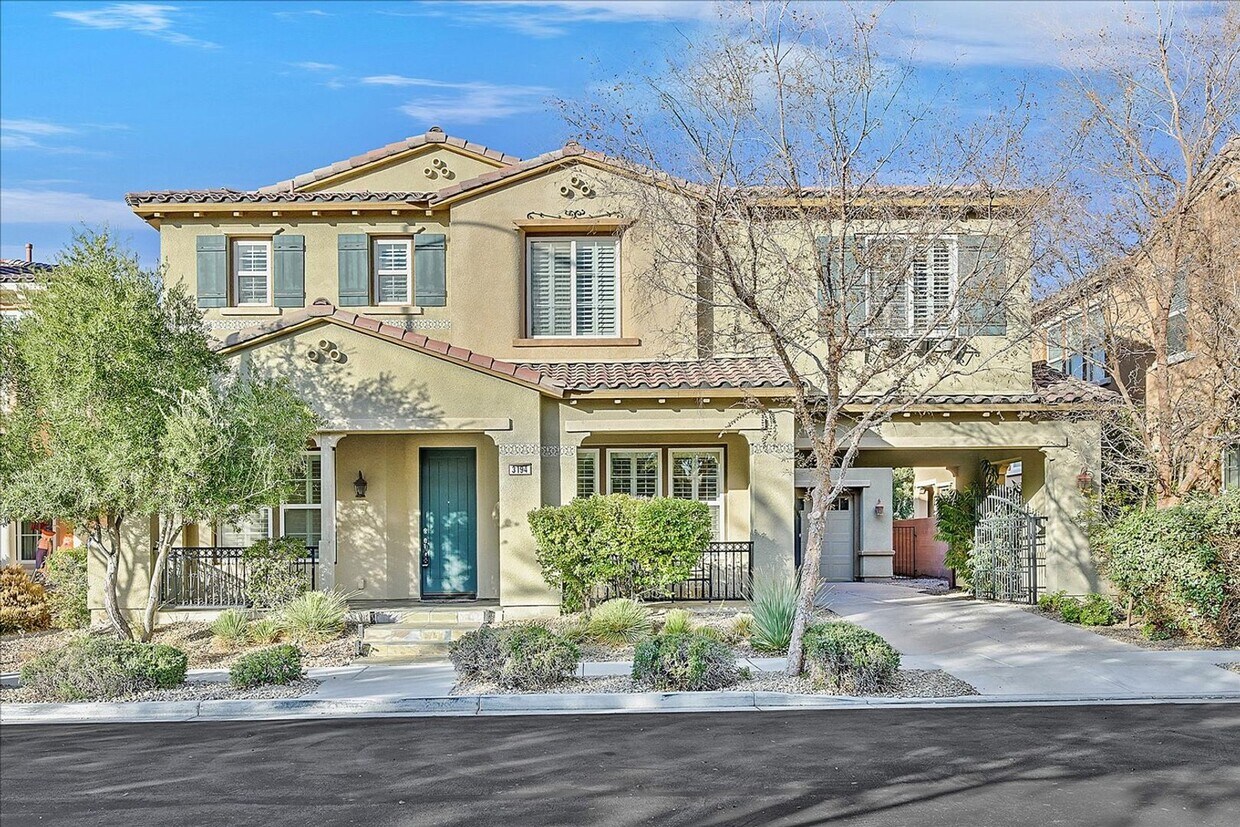 Primary Photo - Stunning 4 Bedroom, 4 Bath Home in Inspirada