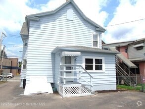 Building Photo - 131 North Blakely Street