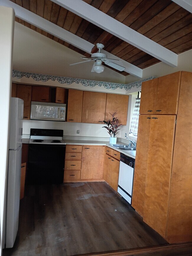 Cocina - 77-6474 Kilohana St