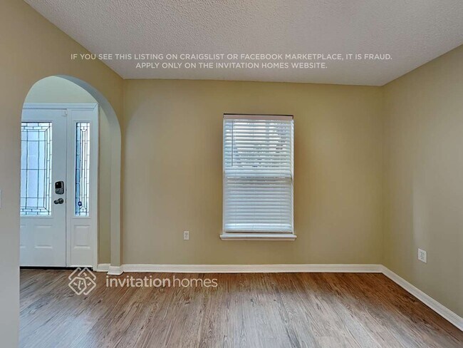 Foto del edificio - 3876 La Flor Dr