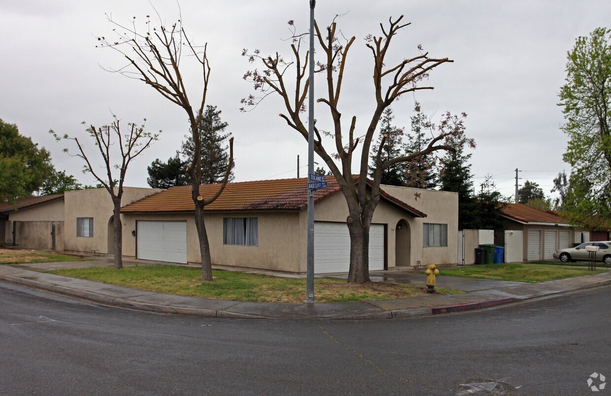 Foto del edificio - 3259 Radcliff Way