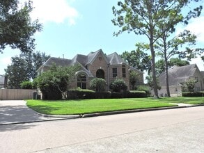 Building Photo - 2319 Amber Springs Dr