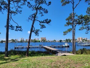 Building Photo - 6901 N Lagoon Dr