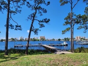 Building Photo - 6901 N Lagoon Dr