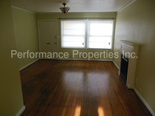 Building Photo - 426 NE Prescott St