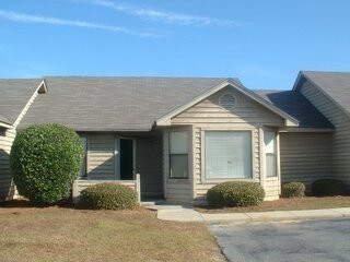 Foto del edificio - 2846 Rosehill Dr