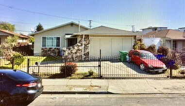 Building Photo - 846 Carlson Blvd
