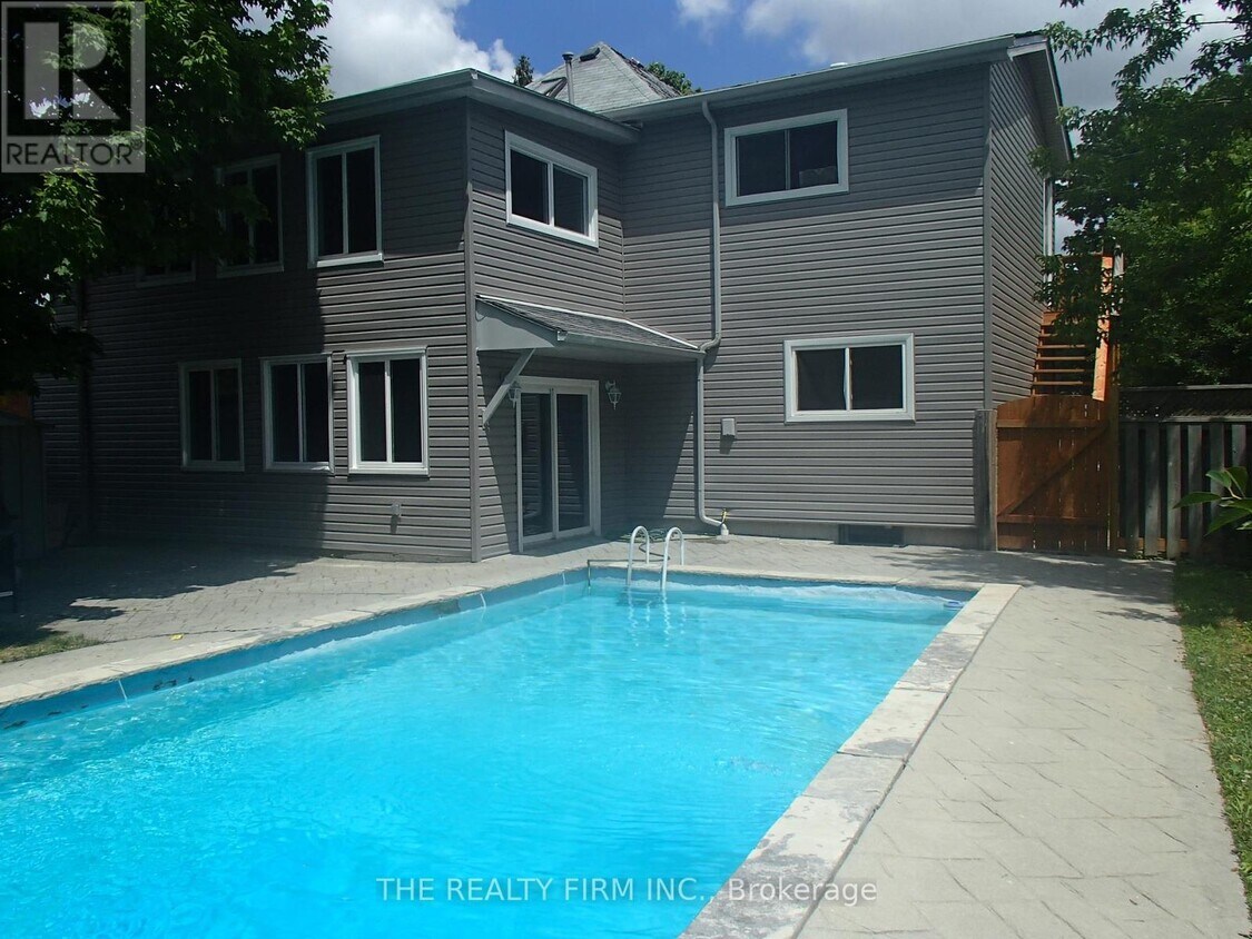 Primary Photo - 143 Barker St