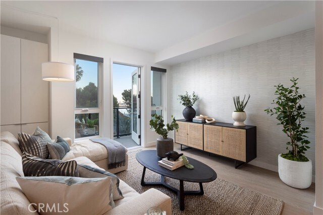 Building Photo - 511 S Harbor Blvd