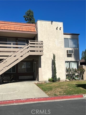 Primary Photo - 212 S Kraemer Blvd