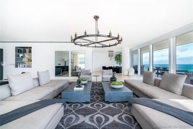 Building Photo - 9001 Collins Ave