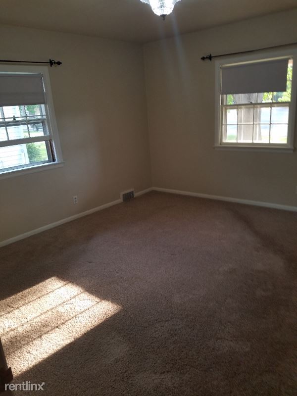 Building Photo - 6 br, 2 bath House - 1600 Fairacre Road