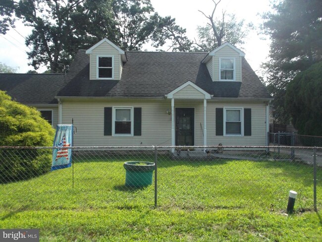 Building Photo - 30 Chandler St