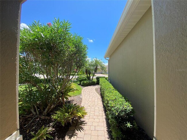 Building Photo - 1387 Backspin Dr