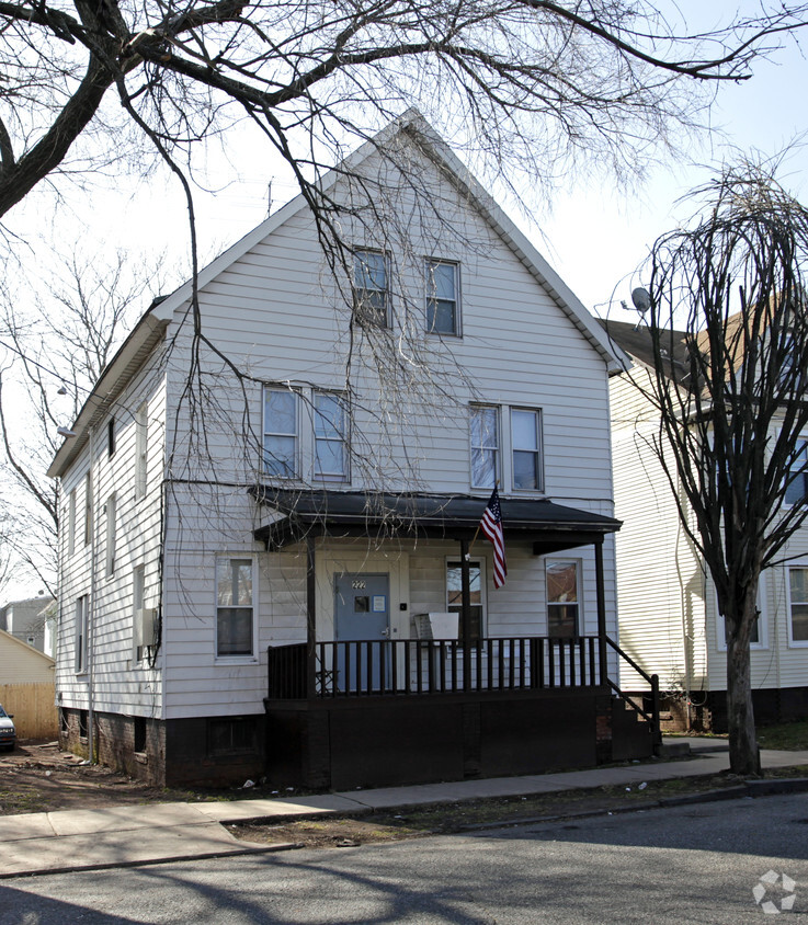Primary Photo - 222 Seaman St