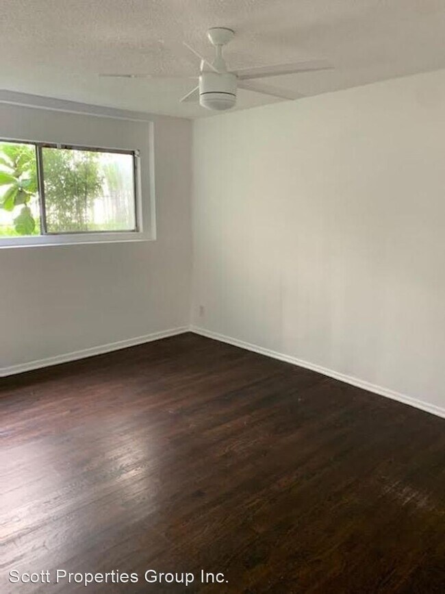 Foto del edificio - 113 N Gale Dr