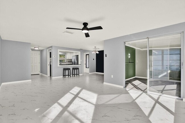 Building Photo - 7902 Canna Dr