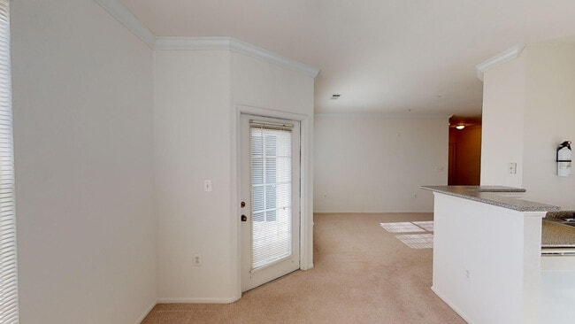 Interior Photo - The Courts at Dulles